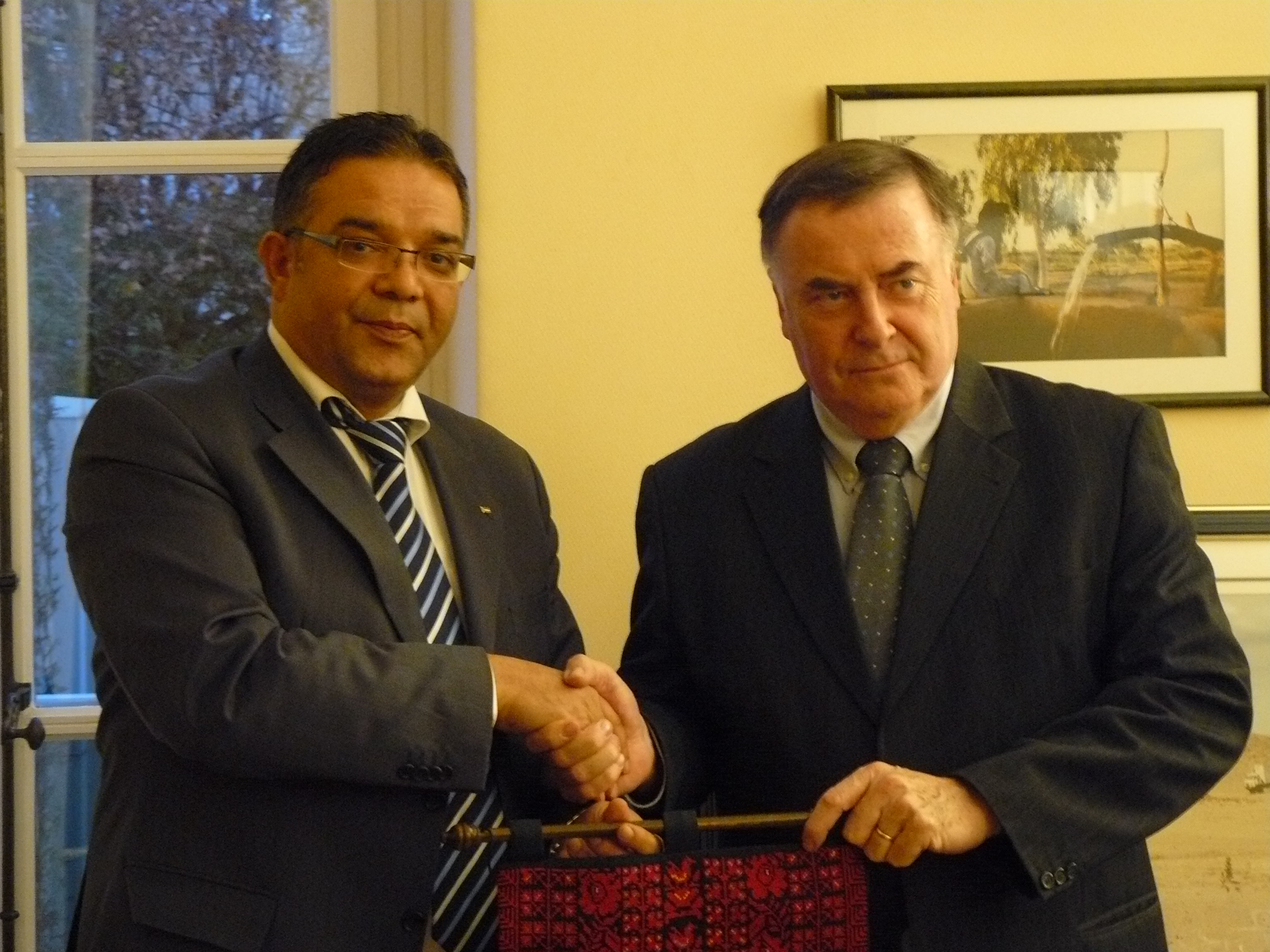 Loïc Fauchon meets the minister of water from Palestinian authority
