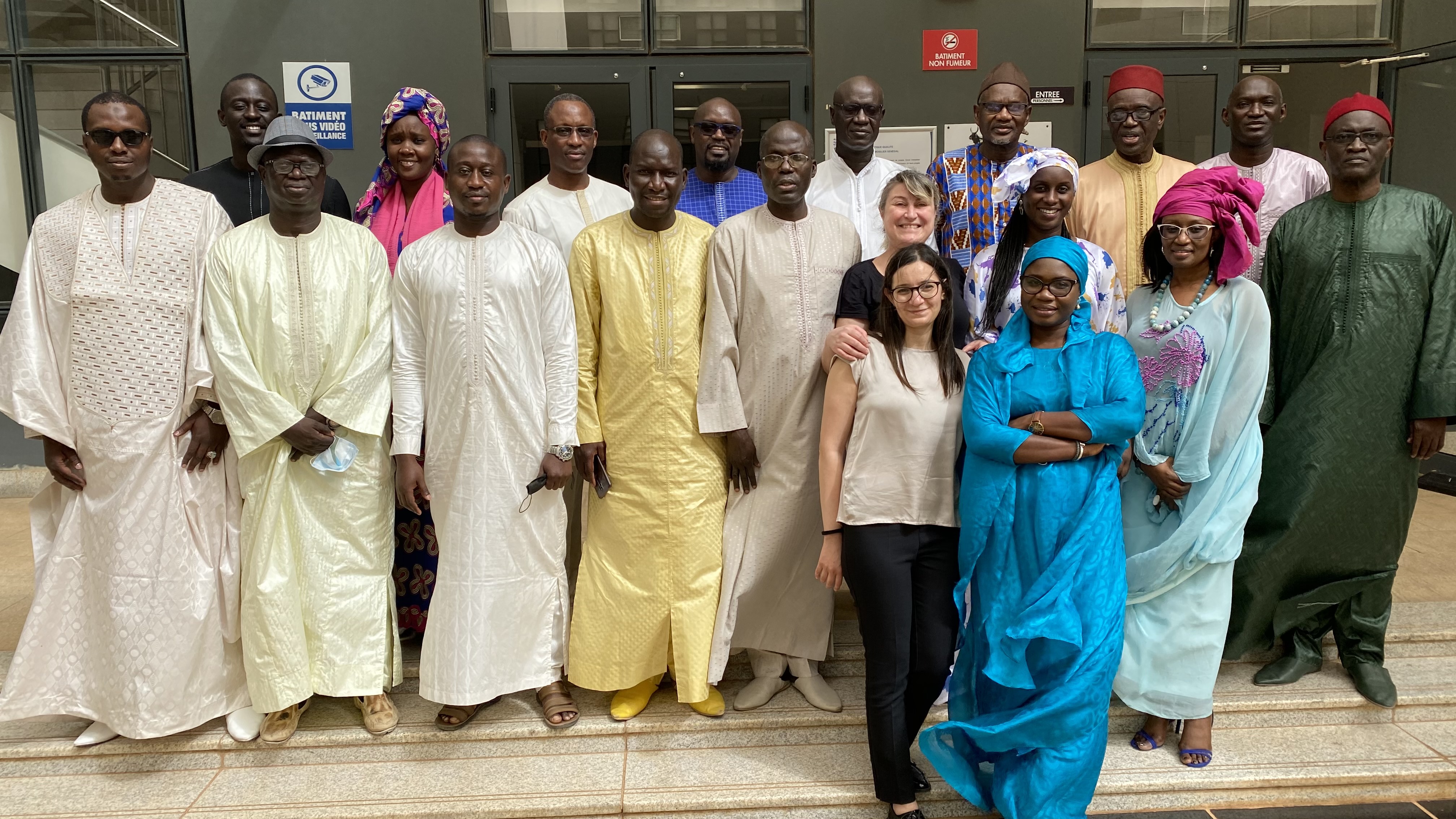 The almost complete Senegalese Secretariat of the 9 th World Water Forum warmly welcomed their counterparts from the World Water Council
