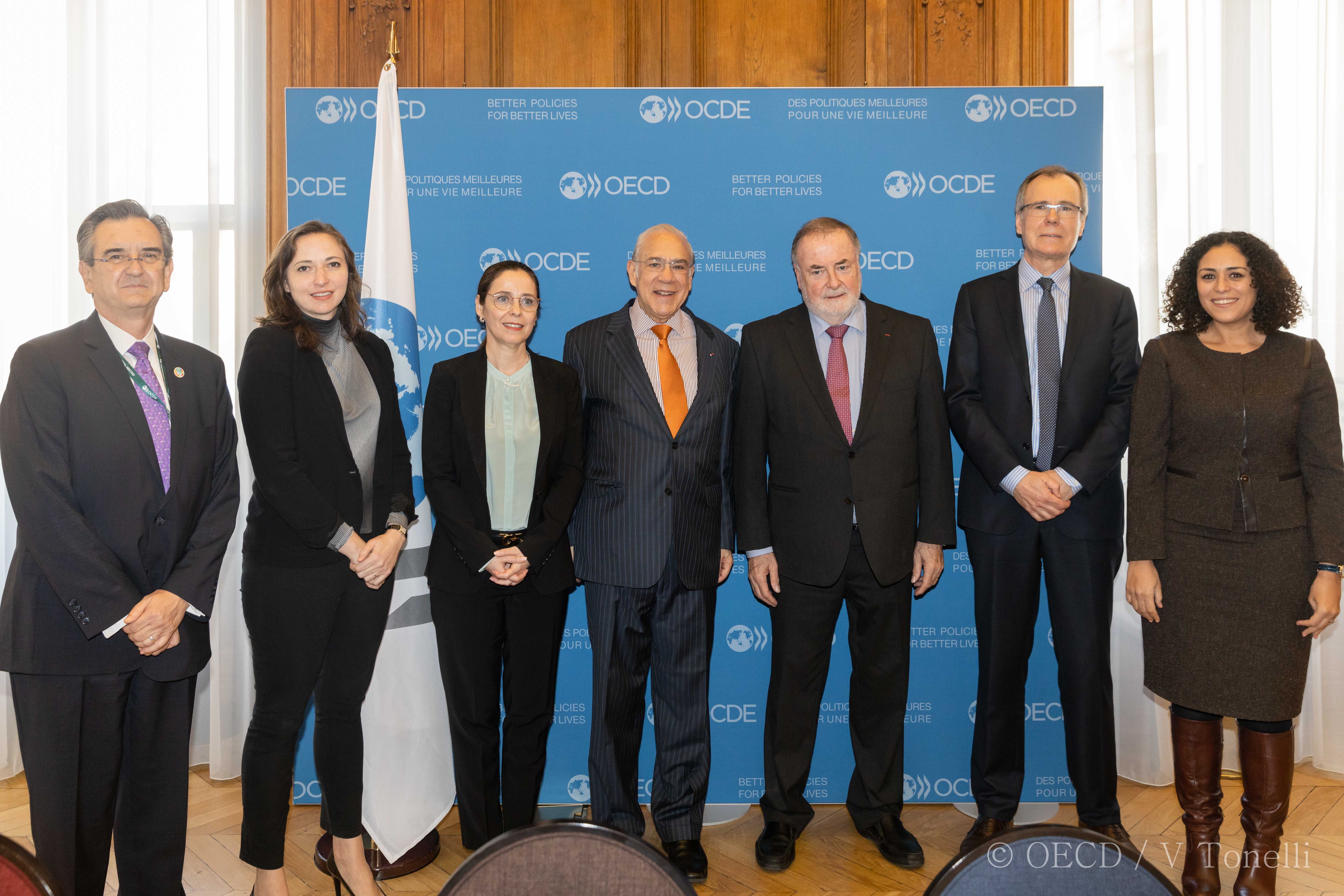 Loïc Fauchon, President of the World Water Council and Jose Angel Gurria Trevino, Secretary General of the OECD (third and fourth from right), OECD Headquarters, Paris, 22 March 2019 