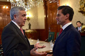 President Enrique Peña receives Dr. Benedito Braga of the World Water Council at the National Palace, with whom he discussed the importance of water as a human right © Notimex